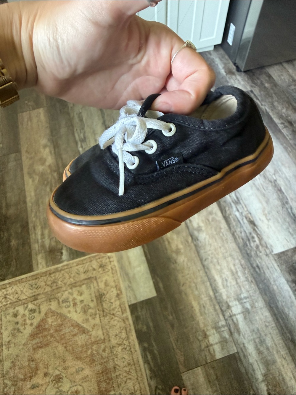 Vans Kids Black Canvas Low-Top Sneakers with Gum Outsole